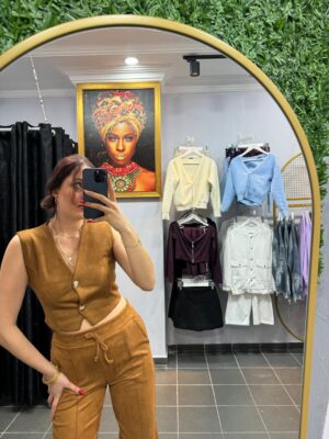 Kahverengi süet pantolon