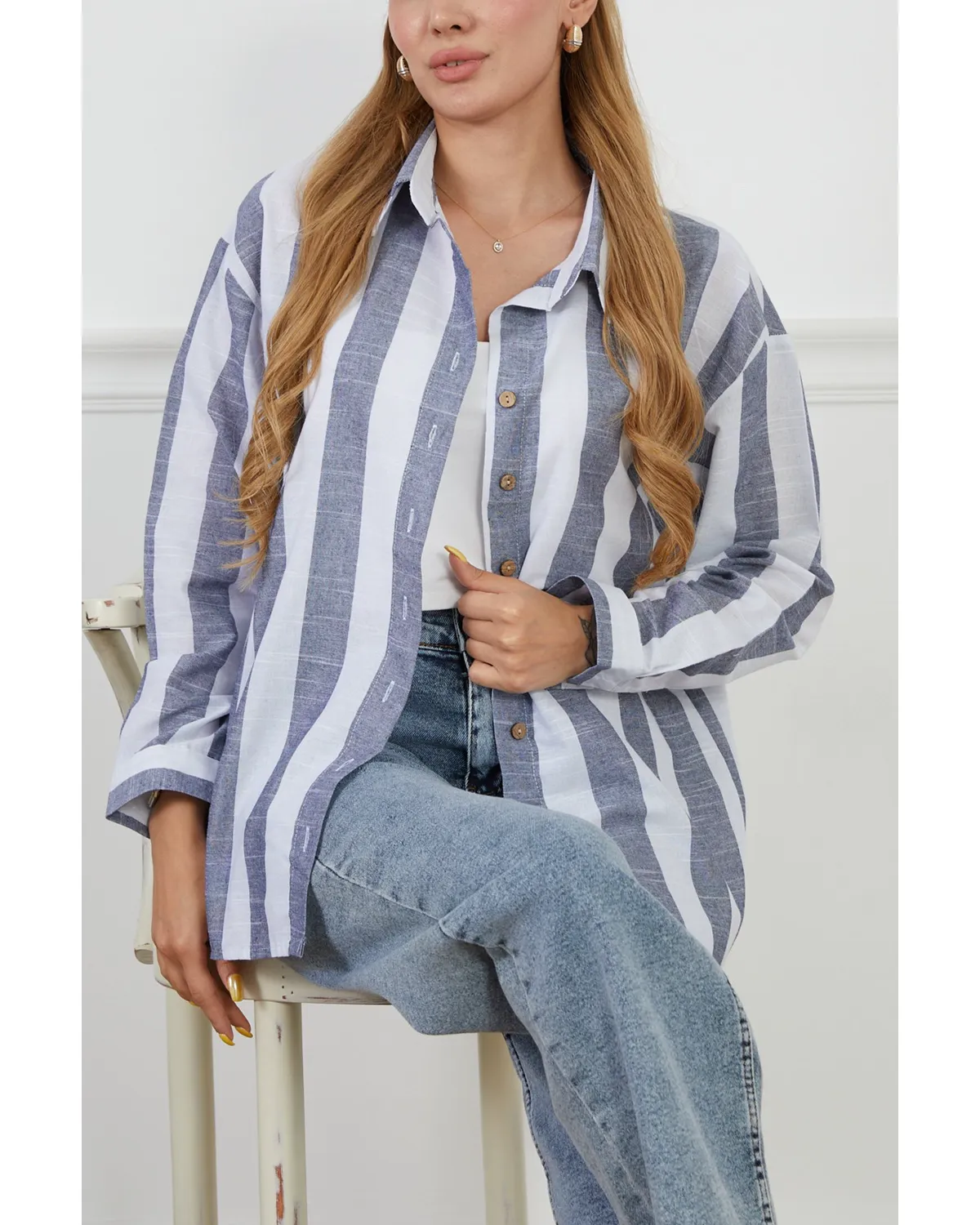 Çizgili Salaş Uzun Kol Gömlek 1 Çizgili Salaş Uzun Kol Gömlek